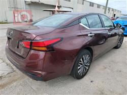 نيسان ألتيما